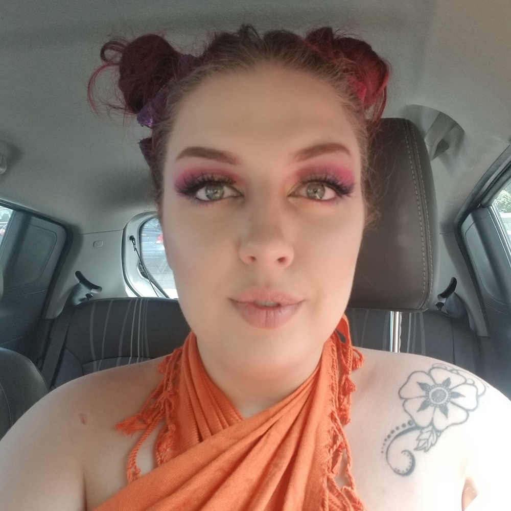 Meet your Posher, Kendra